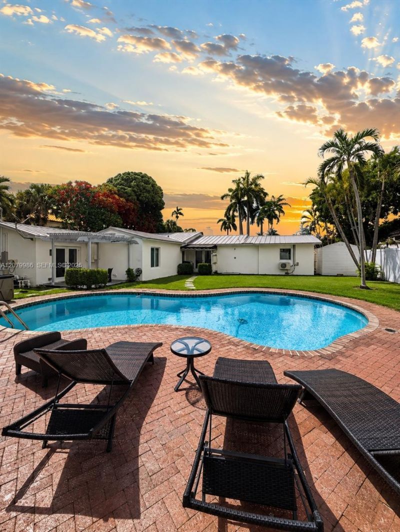 2421 NE 13th St, Fort Lauderdale, FL 33304 Photo