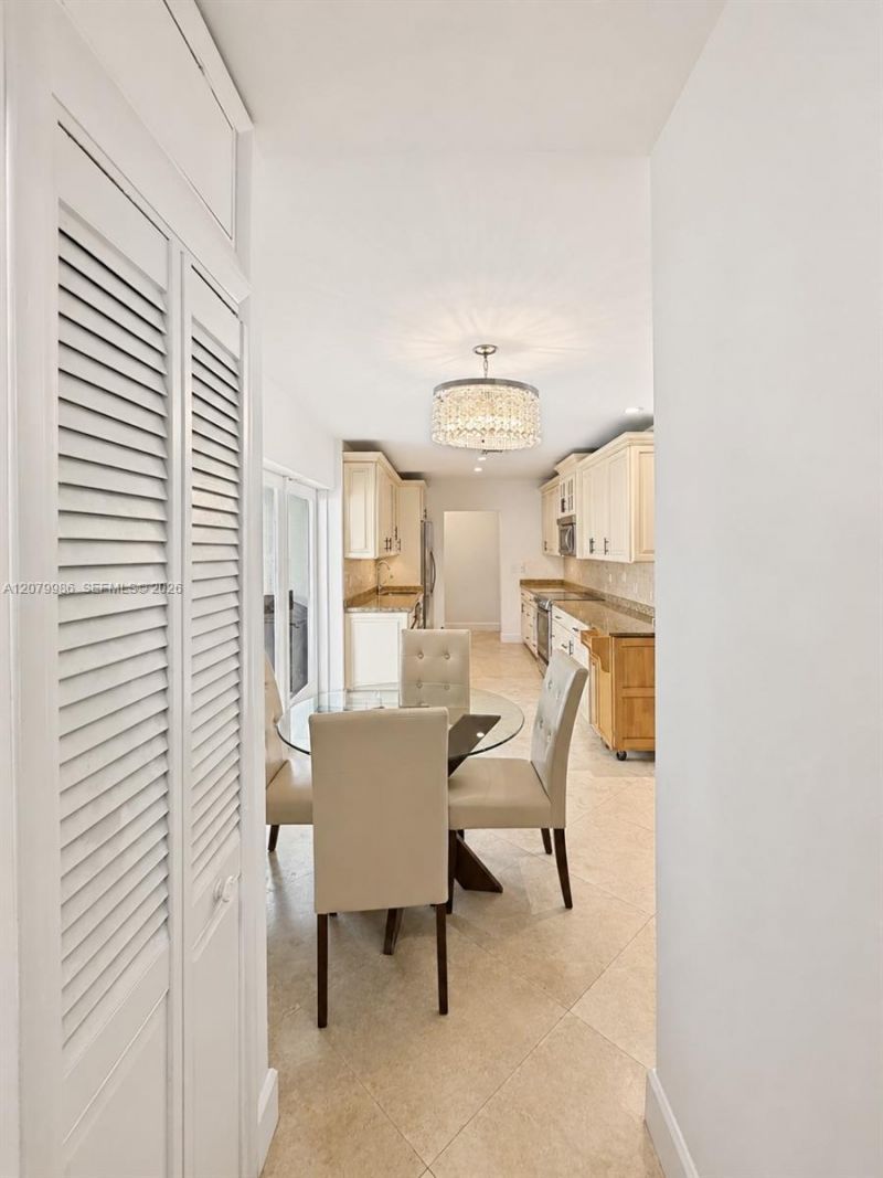 2421 NE 13th St, Fort Lauderdale, FL 33304 Photo
