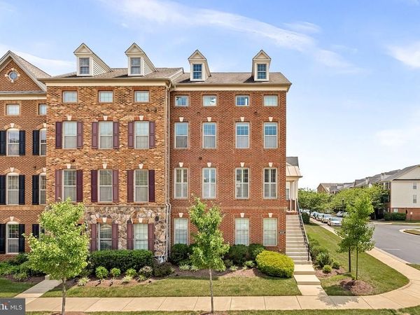43117 SHORE SQUARE, ASHBURN, VA 20148
