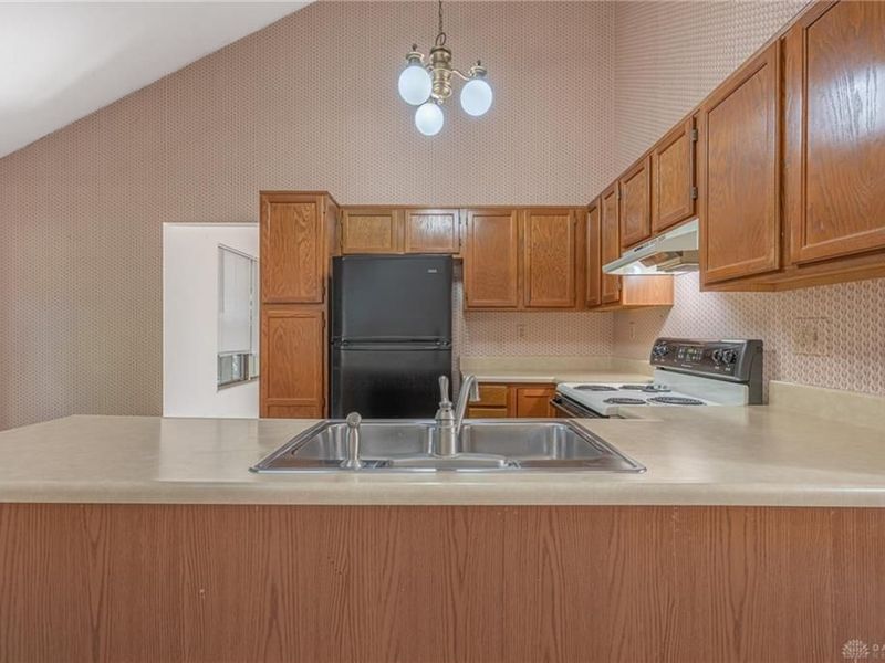 815 Hunters Ridge Drive, Fairborn, OH 45324 Photo 11