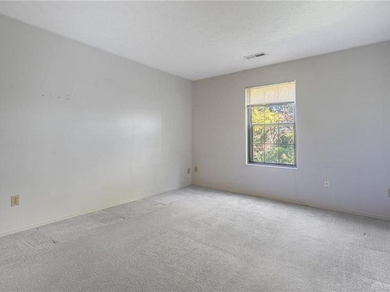 815 Hunters Ridge Drive, Fairborn, OH 45324 Photo 17