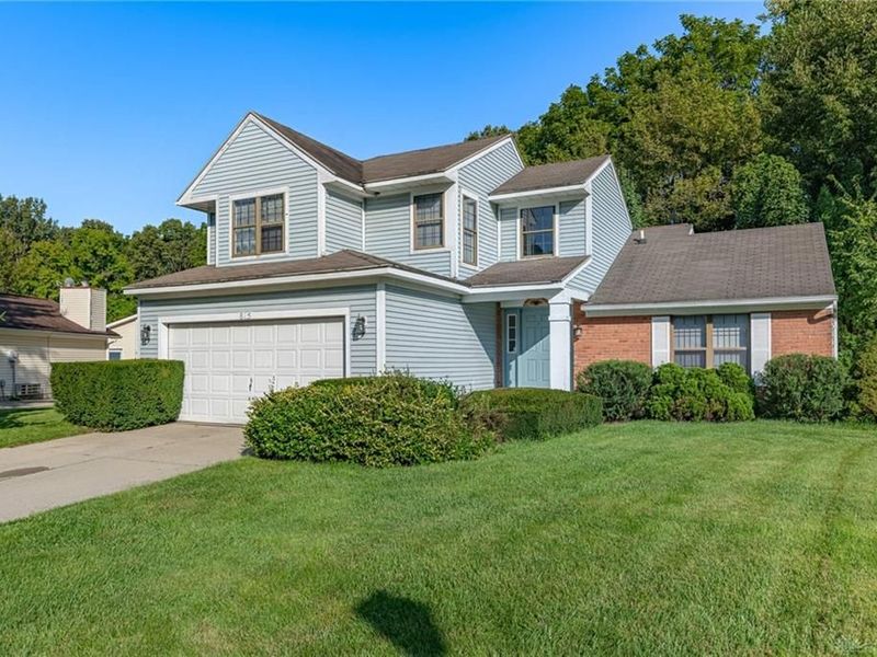 815 Hunters Ridge Drive, Fairborn, OH 45324 Photo 2