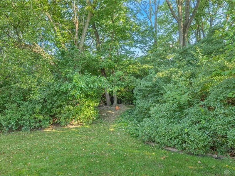 815 Hunters Ridge Drive, Fairborn, OH 45324 Photo 25