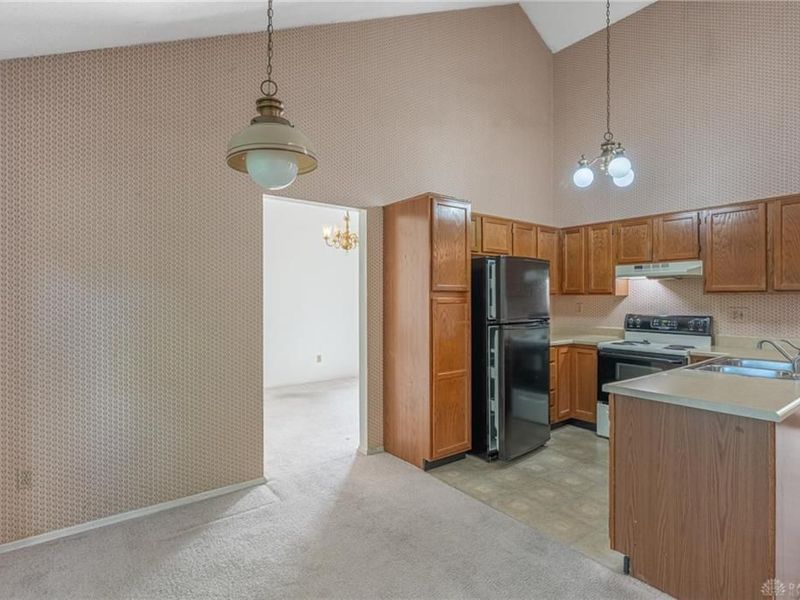 815 Hunters Ridge Drive, Fairborn, OH 45324 Photo 8