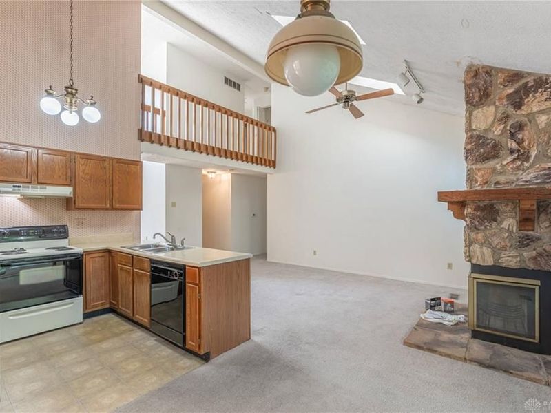 815 Hunters Ridge Drive, Fairborn, OH 45324 Photo 9