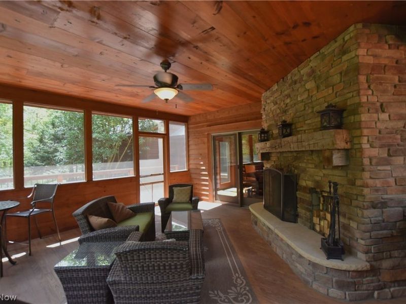 1321 Whispering Pines Drive SW, Dellroy, OH 44620 Photo 16