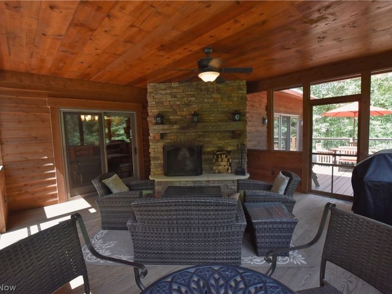 1321 Whispering Pines Drive SW, Dellroy, OH 44620 Photo 17