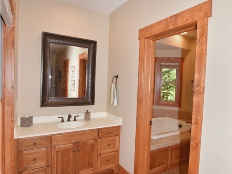 1321 Whispering Pines Drive SW, Dellroy, OH 44620 Photo 22