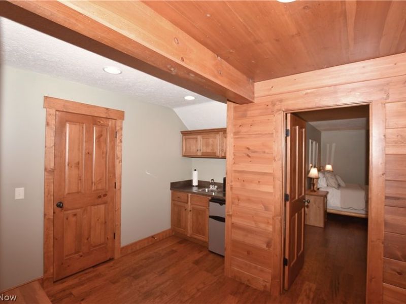 1321 Whispering Pines Drive SW, Dellroy, OH 44620 Photo 39