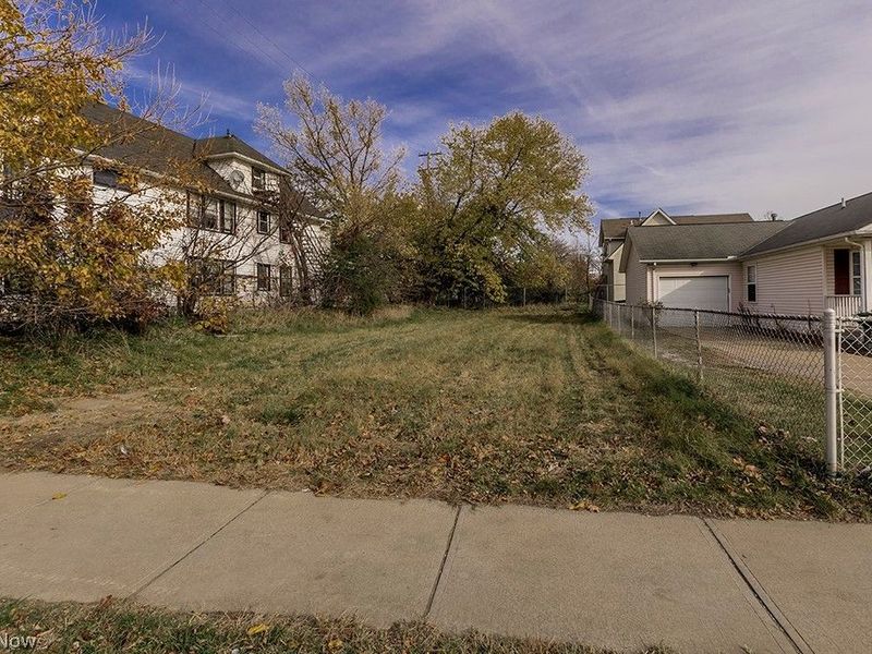 861 Lakeview Road, Cleveland, OH 44108 Photo 1