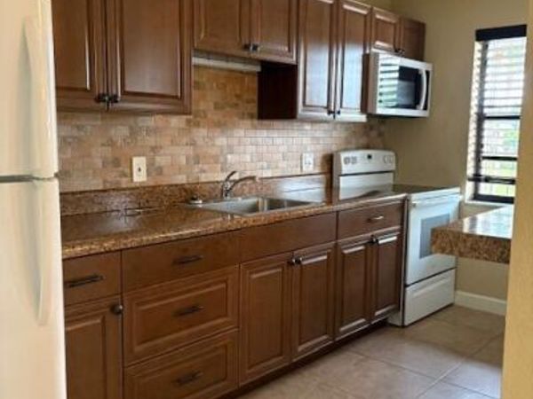 1021 SE Monterey Road, Unit A30, Stuart, FL 34994