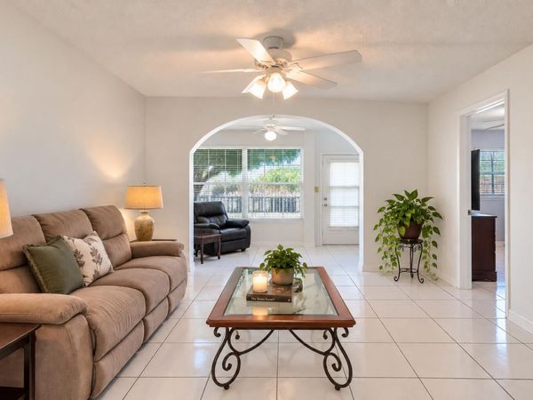 2651 Sunrise Lakes Drive E, Unit 104, Sunrise, FL 33322