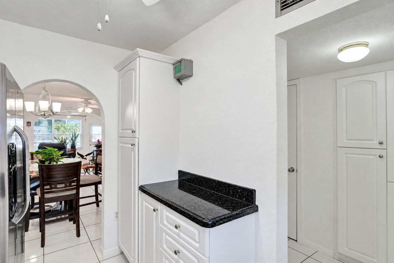 2651 Sunrise Lakes Drive E, Unit 104, Sunrise, FL 33322 Photo