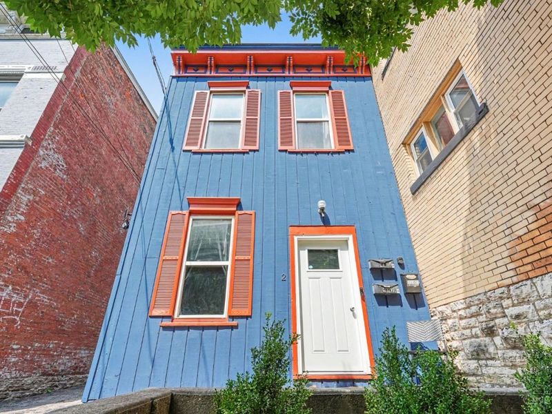 2149 W Clifton Avenue, Cincinnati, OH 45219 Photo 1