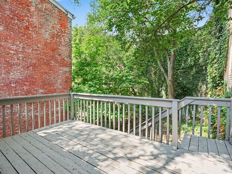 2149 W Clifton Avenue, Cincinnati, OH 45219 Photo 23