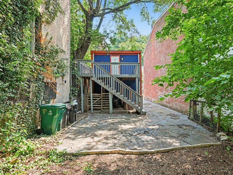 2149 W Clifton Avenue, Cincinnati, OH 45219 Photo 24