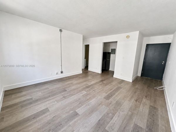 143 SW 9th St , Unit 407, Miami, FL 33130