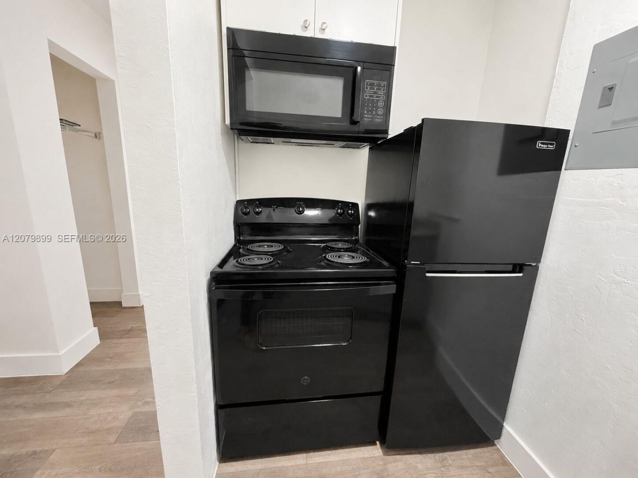 143 SW 9th St, Unit 407, Miami, FL 33130 Photo