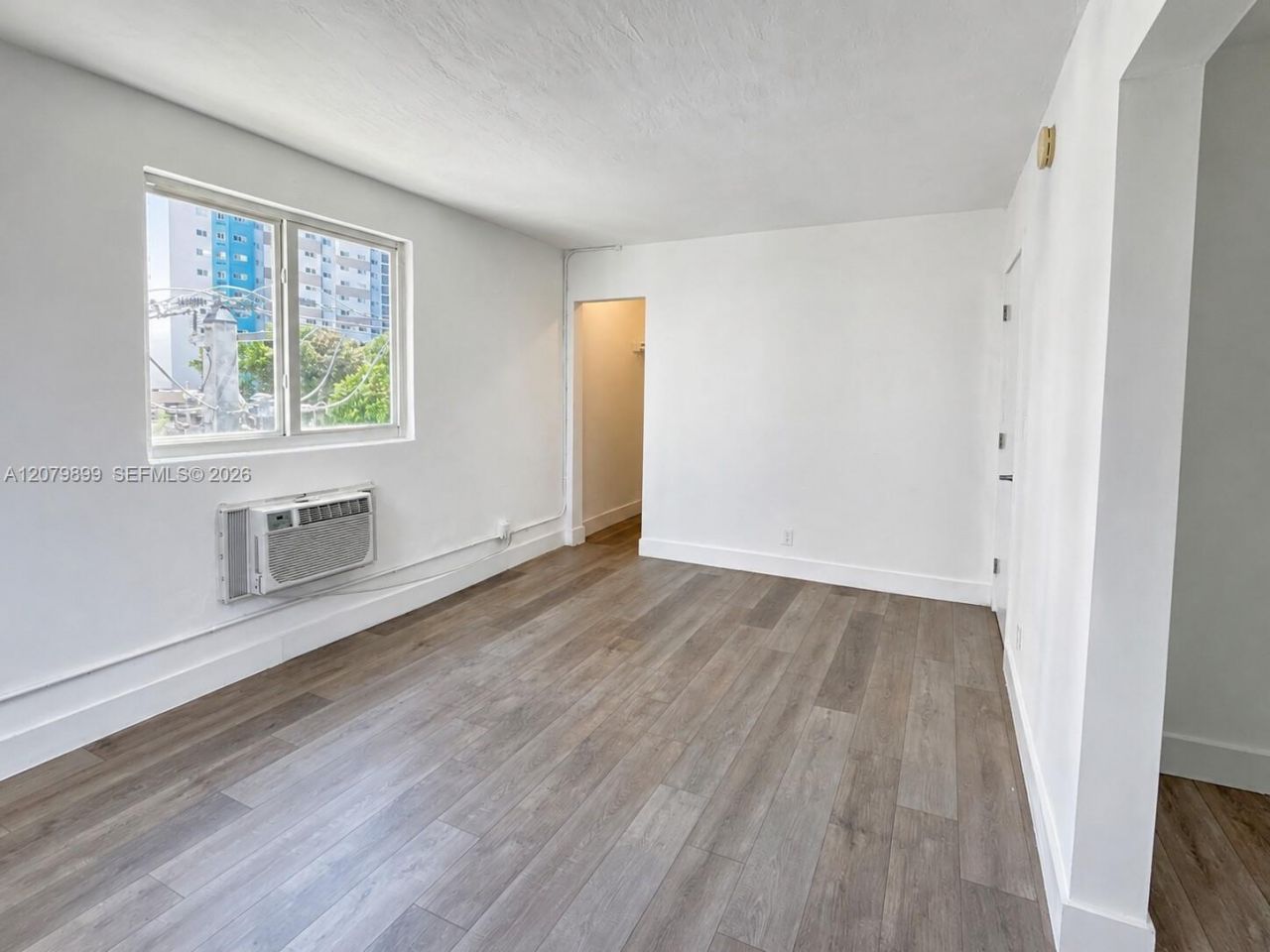 143 SW 9th St, Unit 407, Miami, FL 33130 Photo