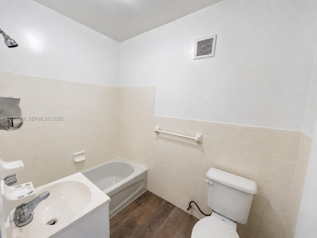 143 SW 9th St, Unit 407, Miami, FL 33130 Photo