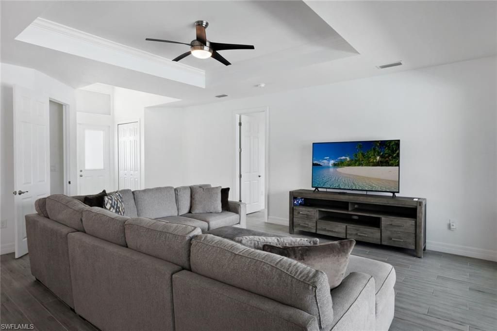 1613 NW 42nd Pl, Cape Coral, FL 33993 Photo