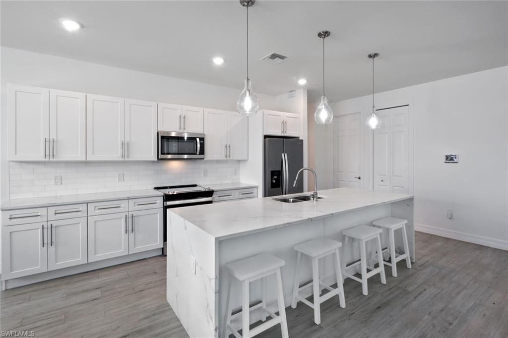 1613 NW 42nd Pl, Cape Coral, FL 33993 Photo