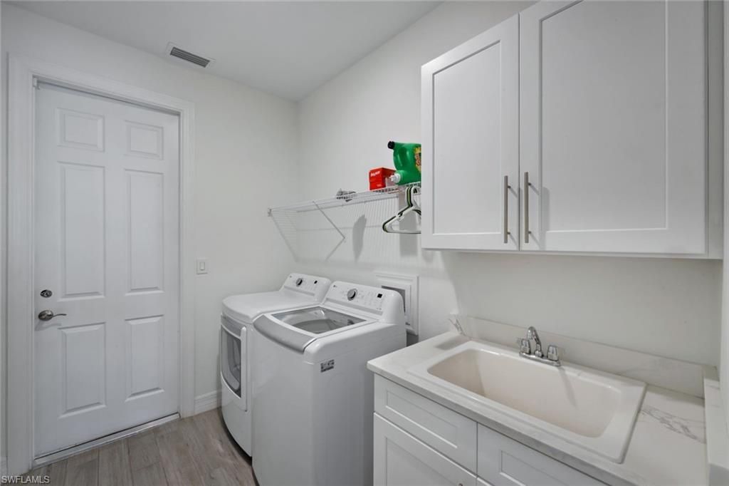 1613 NW 42nd Pl, Cape Coral, FL 33993 Photo