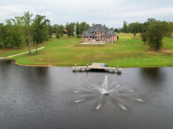 140 Lake Shore Lane , Henderson, TN 38340
