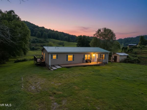 7214 Finney Road, Honaker, VA 24260