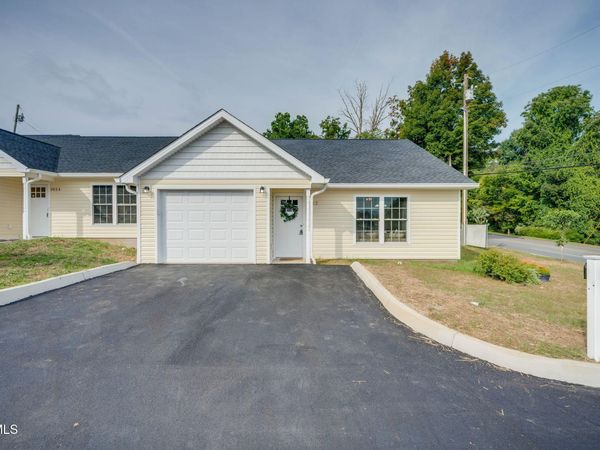 1022 West G Street, Unit 1, Elizabethton, TN 37643