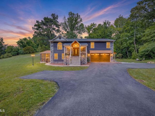 2100 Longreen Road, Kingsport, TN 37660