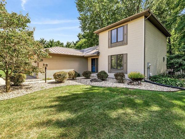 22616 Lake Shore Drive, Elkhart, IN 46514