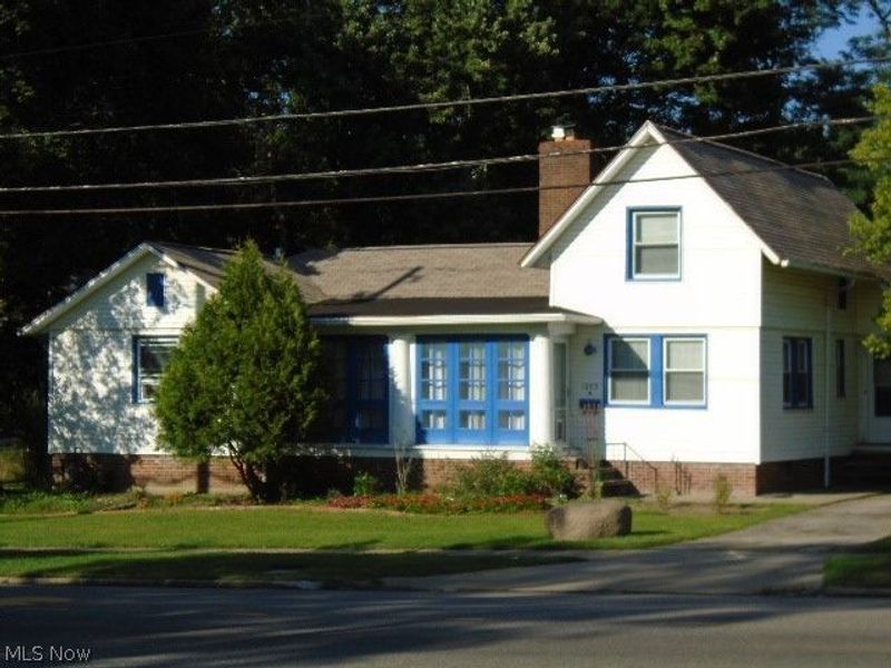 1295 Broadway Avenue, Bedford, OH 44146 Photo 2