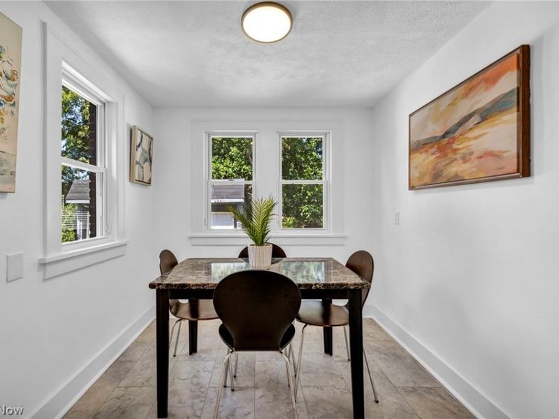 18101 Hiller Avenue, Cleveland, OH 44119 Photo 18
