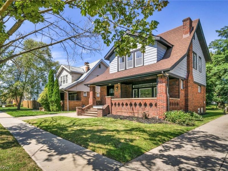 18101 Hiller Avenue, Cleveland, OH 44119 Photo 38
