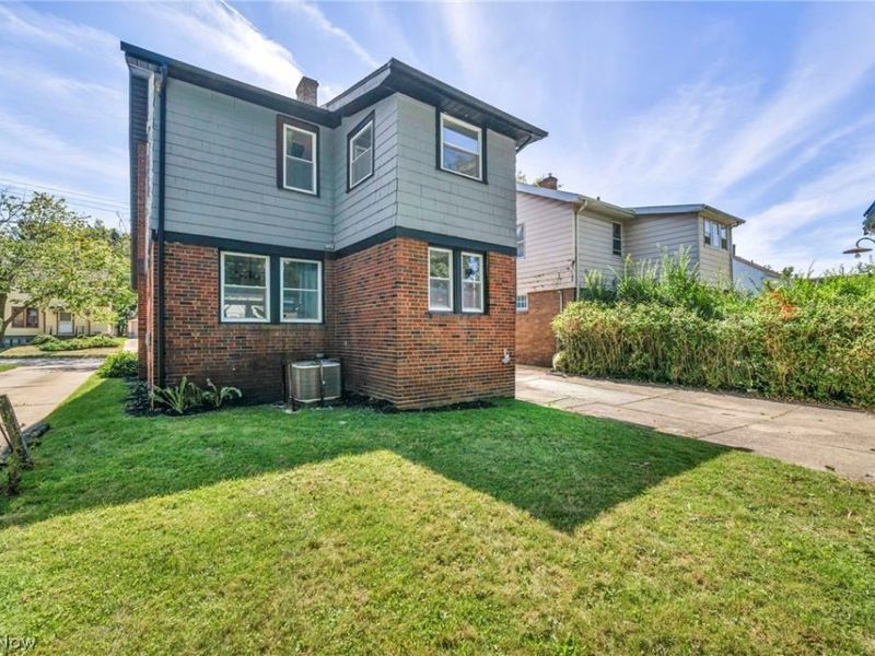 18101 Hiller Avenue, Cleveland, OH 44119 Photo 44