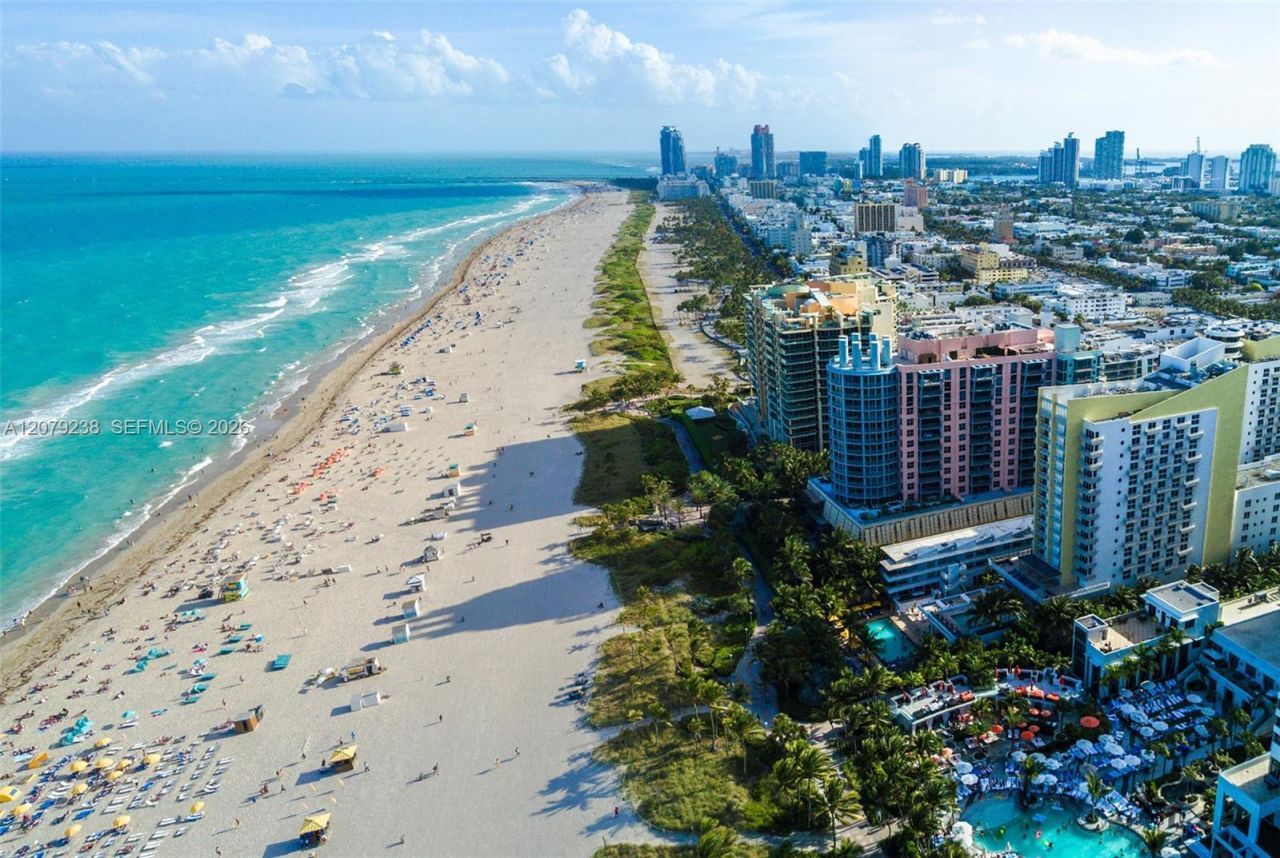 18100 N Bay Rd, Unit 809, Sunny Isles Beach, FL 33160 Photo