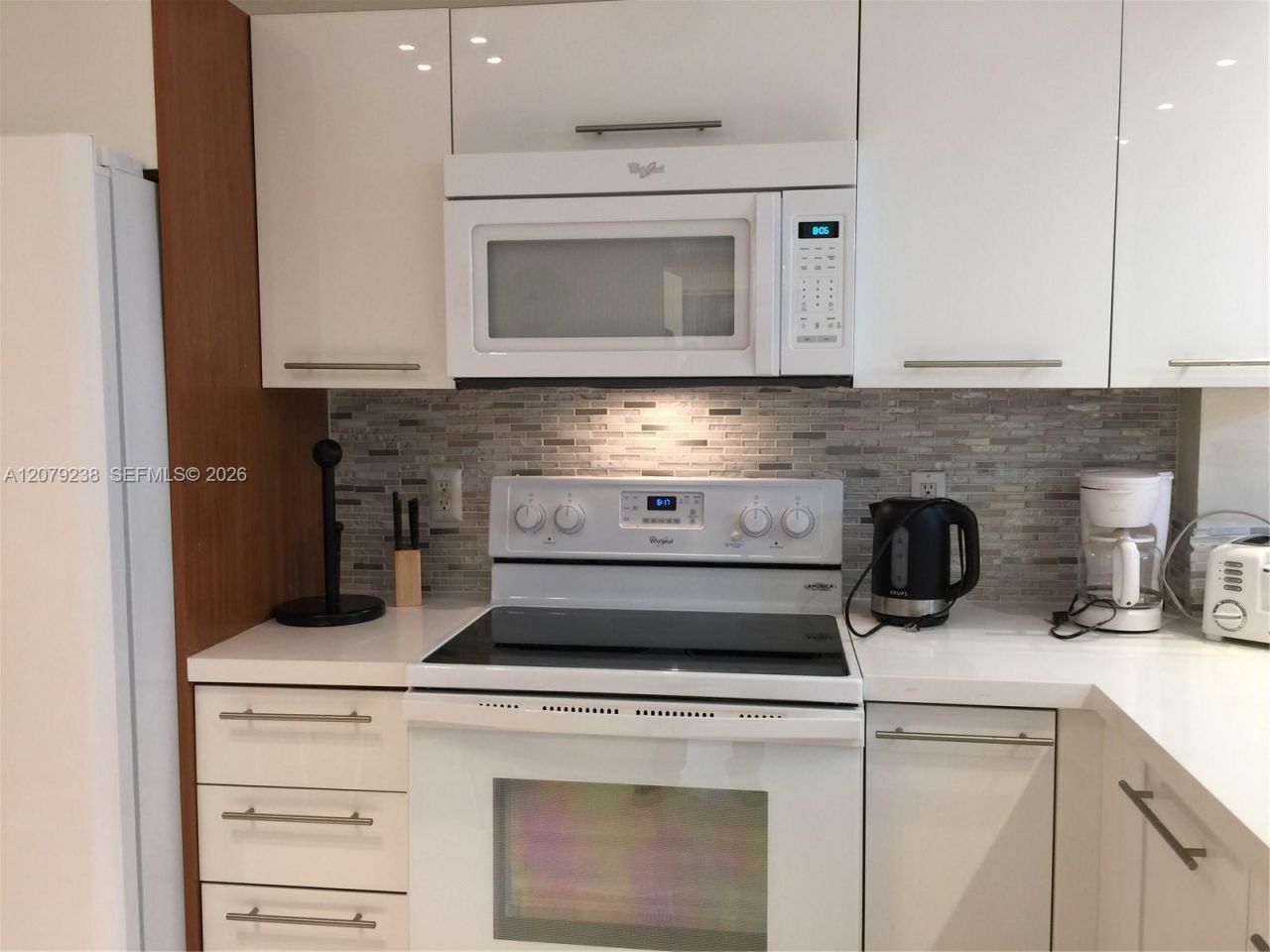 18100 N Bay Rd, Unit 809, Sunny Isles Beach, FL 33160 Photo