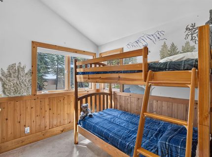 7231 Alpine Way , Soda Springs, CA 95728 Photo