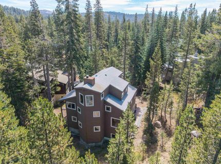 7231 Alpine Way , Soda Springs, CA 95728 Photo