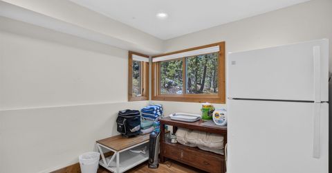 7231 Alpine Way , Soda Springs, CA 95728 Photo