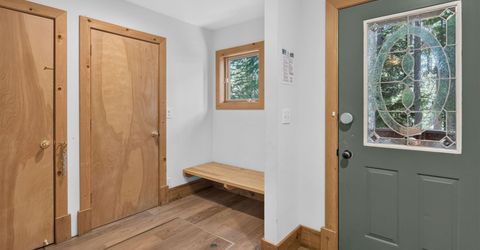 7231 Alpine Way , Soda Springs, CA 95728 Photo