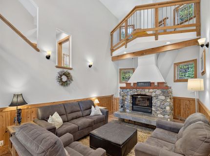 7231 Alpine Way , Soda Springs, CA 95728 Photo