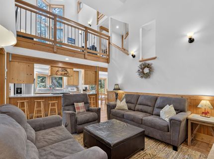 7231 Alpine Way , Soda Springs, CA 95728 Photo