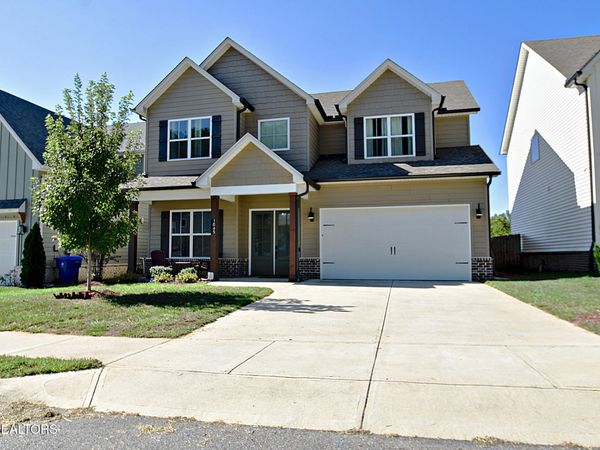 1045 Belle Pond Ave, Knoxville, TN 37932