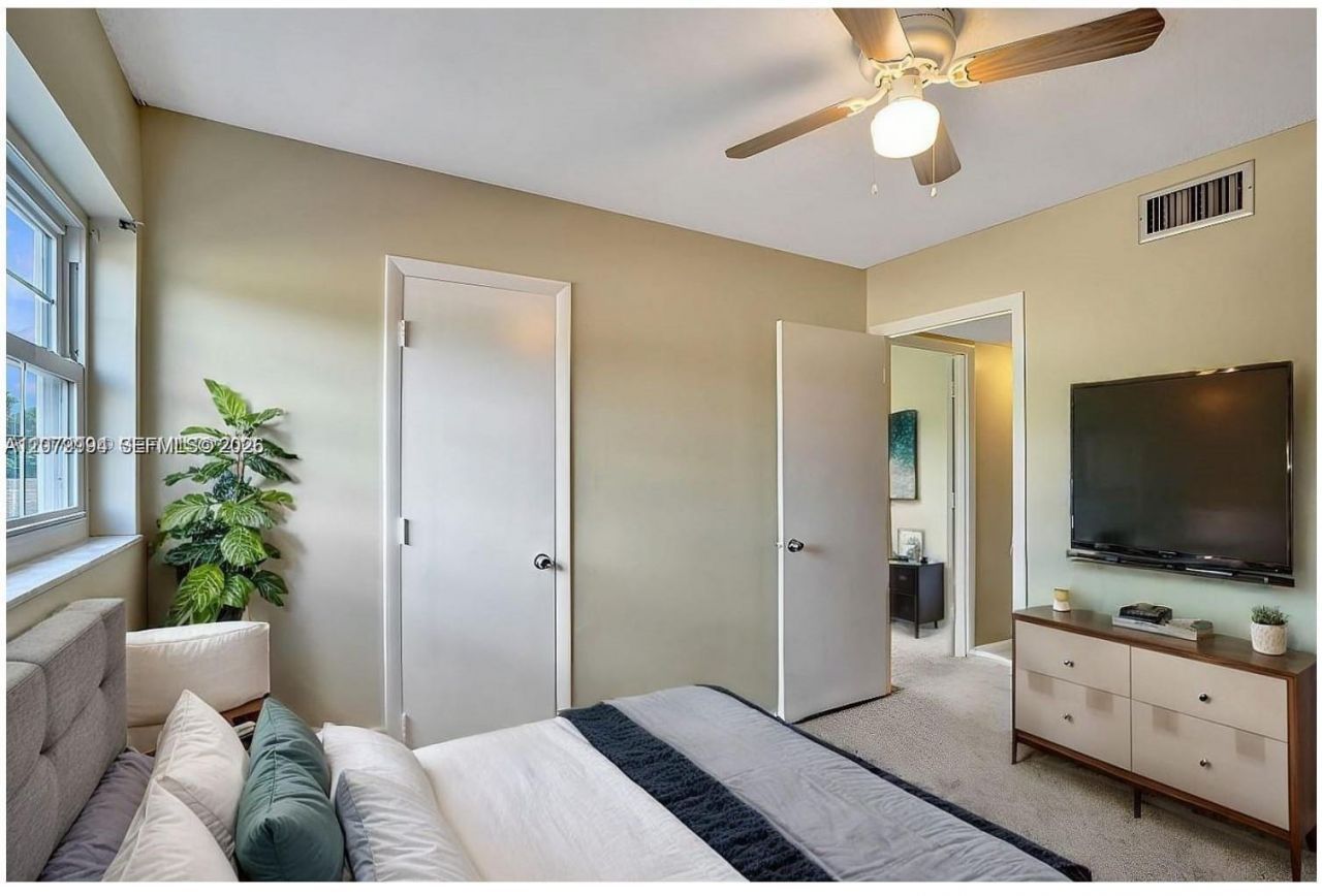 3021 NW 68th St, Unit 11 G, Fort Lauderdale, FL 33309 Photo