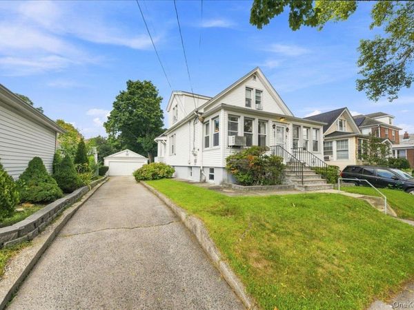 860 Hollywood Avenue , Bronx, NY 10465