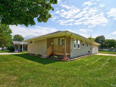 215 W Williams Street, Corunna, Mi 48817