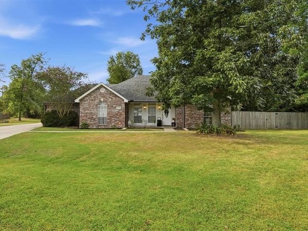 2154 Beechnut Drive, Lake Charles, LA 70611
