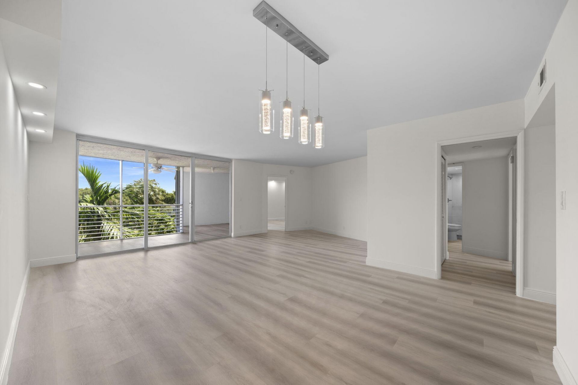 4020 W Palm Aire Drive, Unit 408, Pompano Beach, FL 33069 Photo